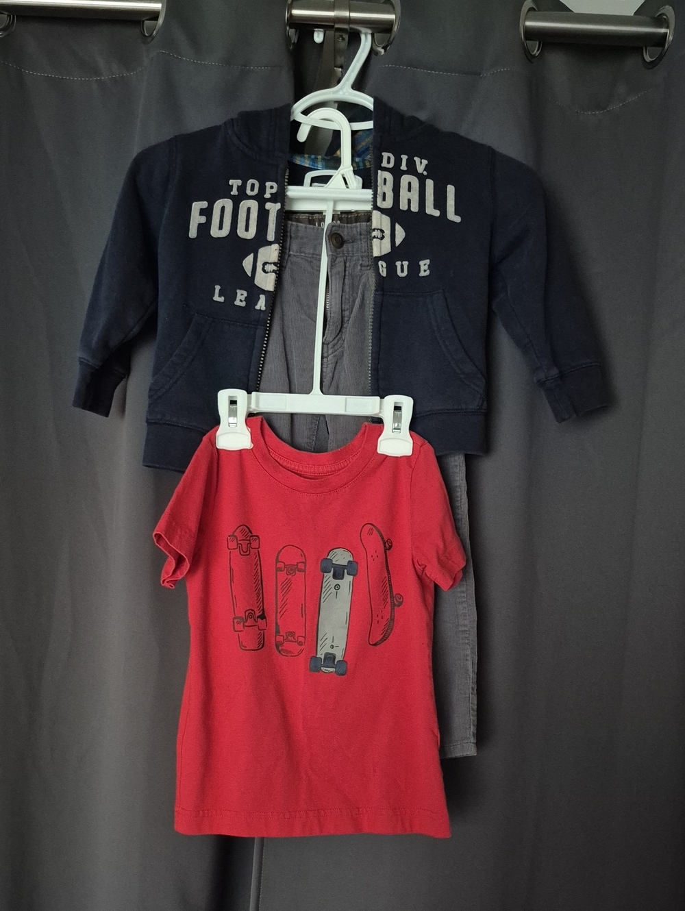 🧡5/$20🧡 3 Piece Set Red Tee, Grey Pants, Navy Sweater